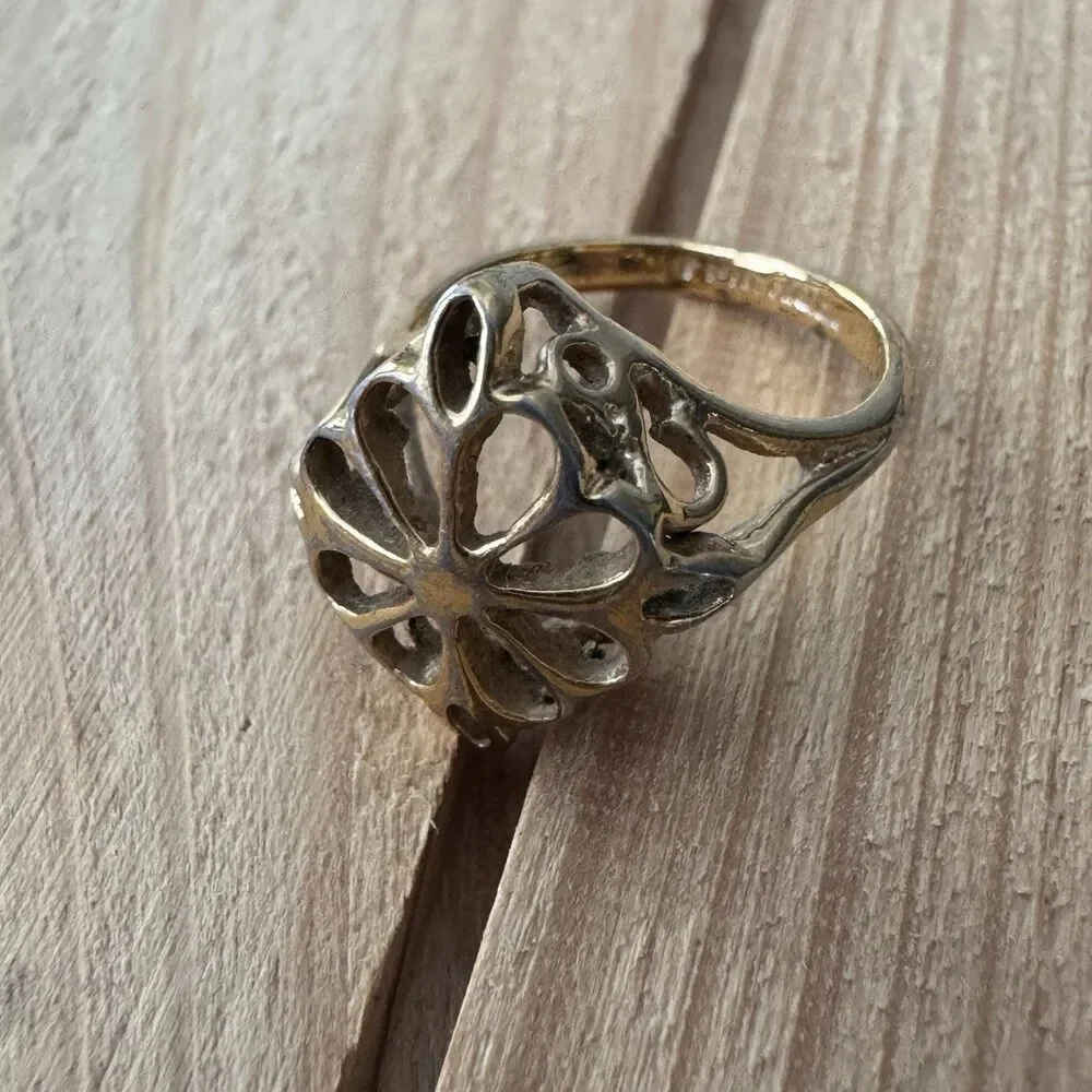 14K HGE Electroplate Womens Metal Ring Size 6 Marked 14Kt HGE - Picture 1 of 4